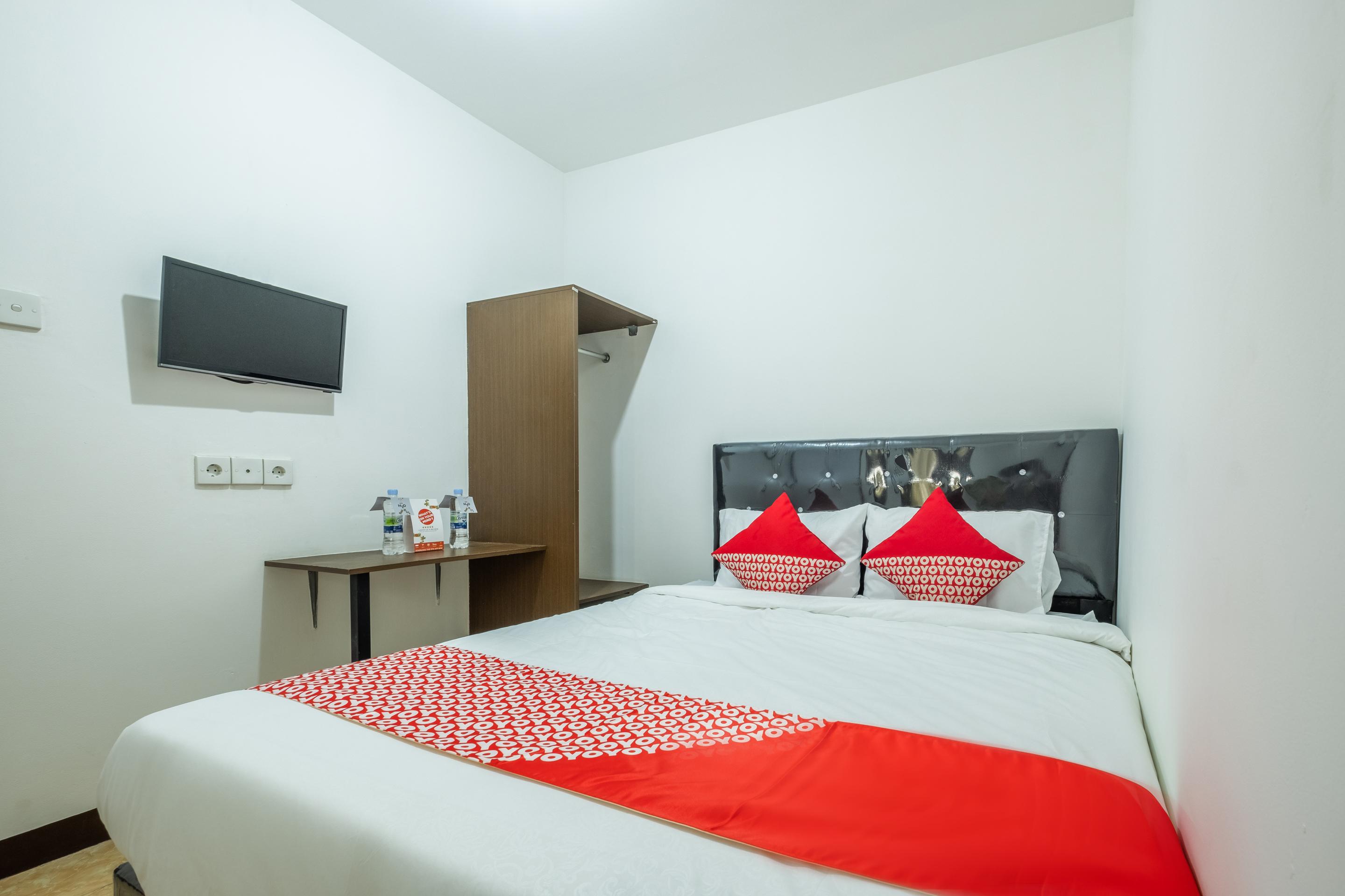 Oyo 1460 Anyelir Residence Cirebon Exterior foto